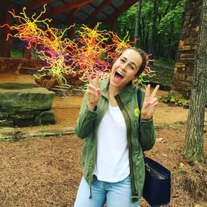 Meet your Posher, Emily